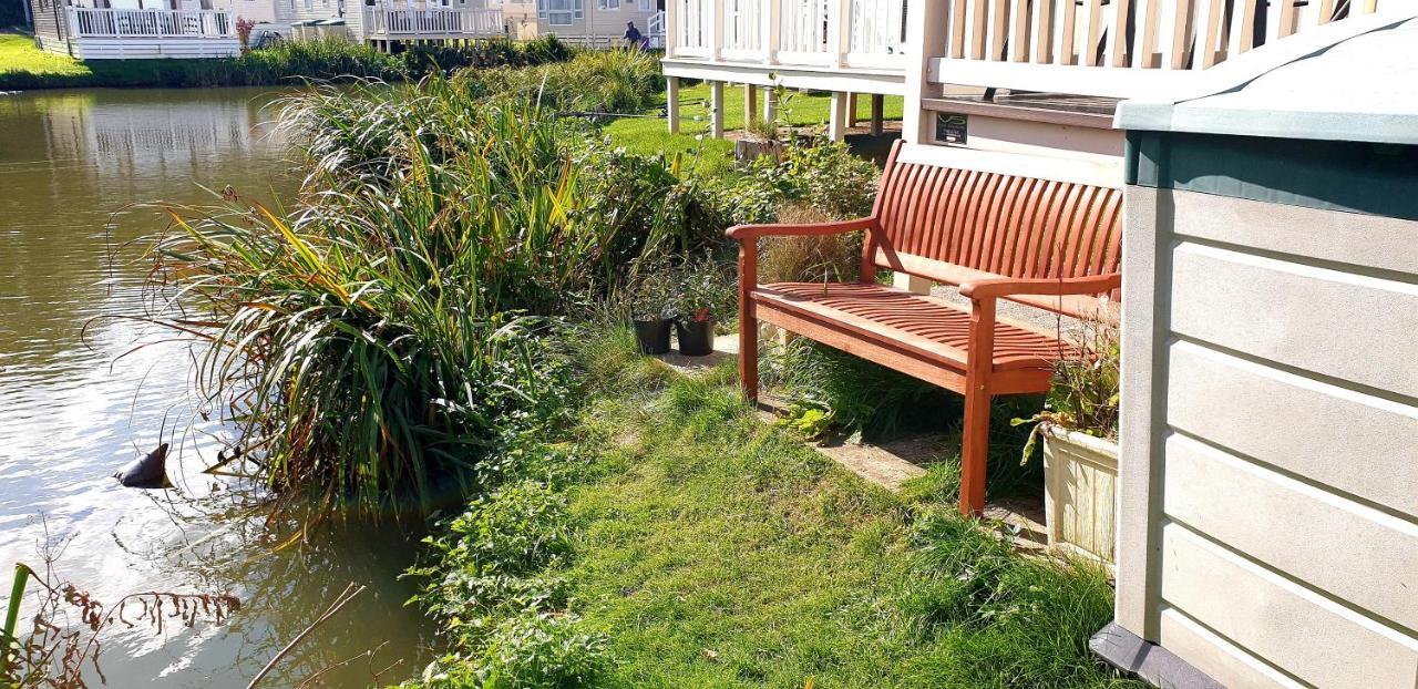 Lakeside Cotswold Holiday Home Cirencester Eksteriør billede
