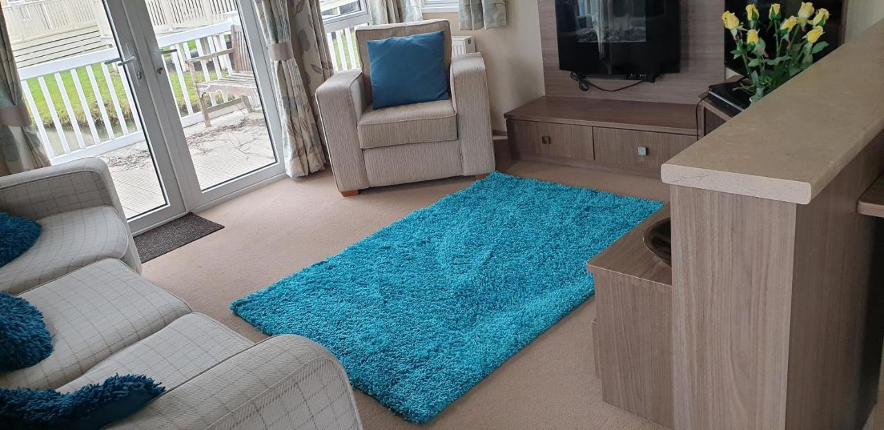 Lakeside Cotswold Holiday Home Cirencester Eksteriør billede